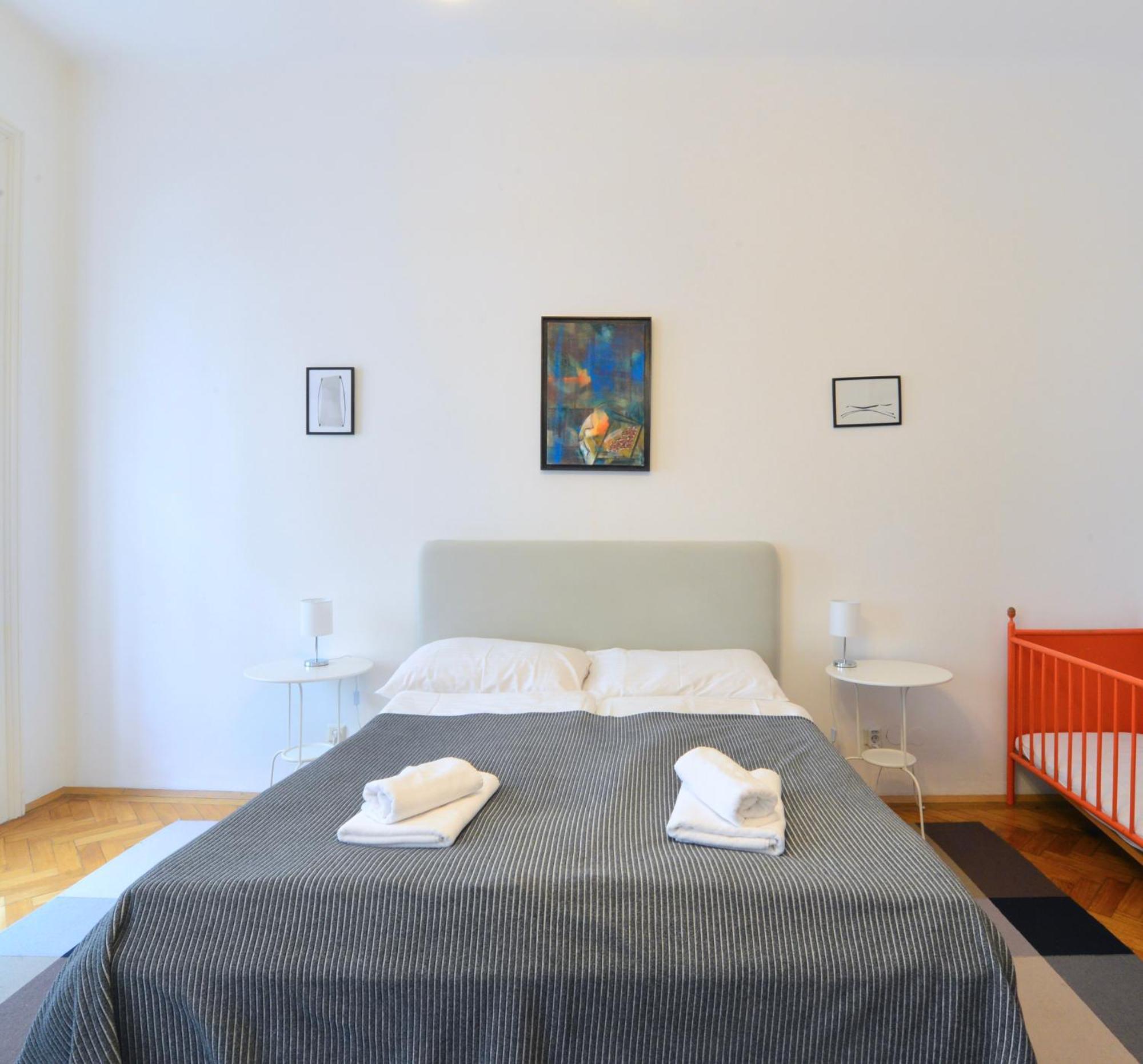 Appartement Flat - 1 Free Parking Space At The Metro
